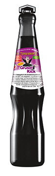 Highlight ist die Sonderedition Dreh und Trink „Grusel Kick“ mit der sympathischen Hauptfigur des Vampirs Drak auf dem Etikett. Die vampirschwarze Flasche mit der Geschmacksrichtung „Schwarze Johannisbeere“ gibt es exklusiv nur während der Promotion.